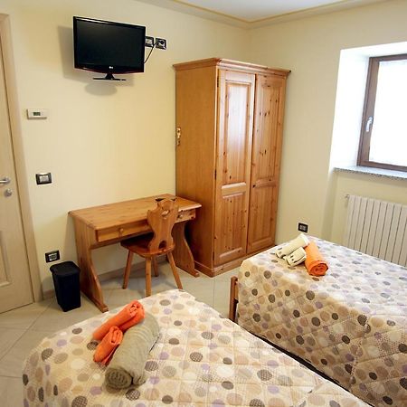 Bed&Breakfast Luna San Giovanni Bianco Exterior foto